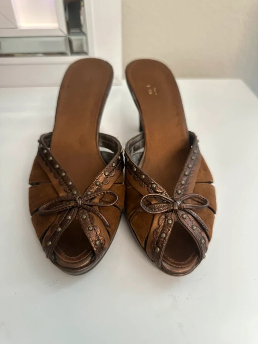 vintage slip on mule heels - Picture 2 of 5